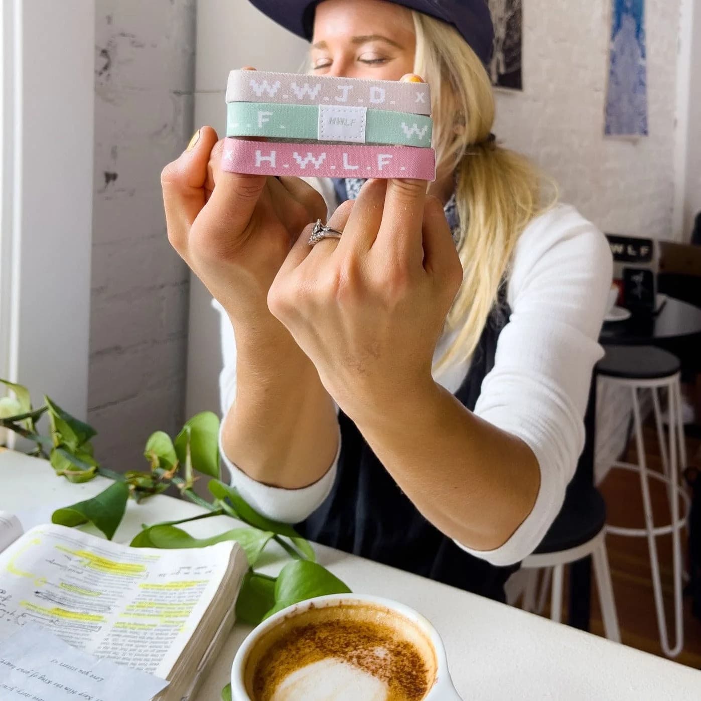 Customer holding the neutral 3-pack
